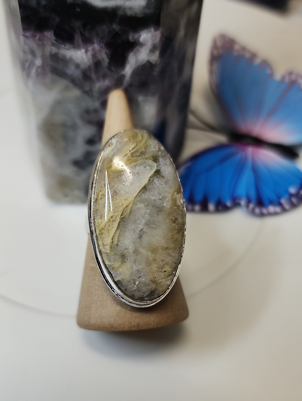 Handmade Oval Quartz Statement Ring in Gray and Cream